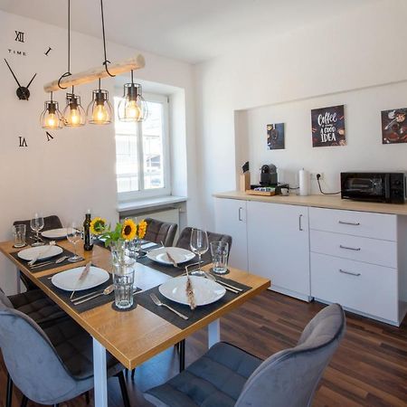 Bessa Homes 6 Personen 2 Schlafzimmer, 3 King Size, Betten, Balkon, Kueche Haag in Oberbayern Exteriör bild