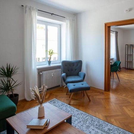 Bessa Homes 6 Personen 2 Schlafzimmer, 3 King Size, Betten, Balkon, Kueche Haag in Oberbayern Exteriör bild