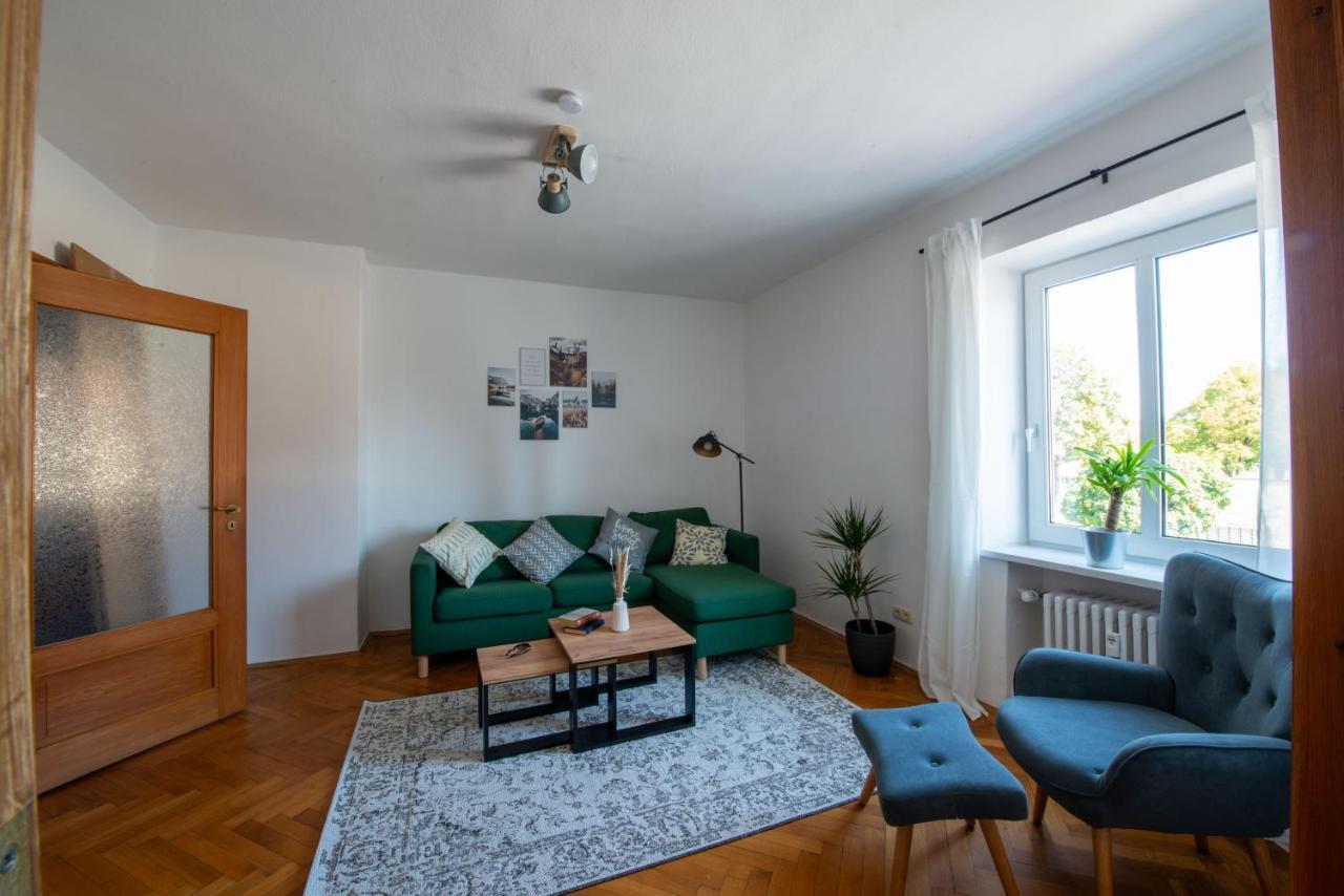 Bessa Homes 6 Personen 2 Schlafzimmer, 3 King Size, Betten, Balkon, Kueche Haag in Oberbayern Exteriör bild